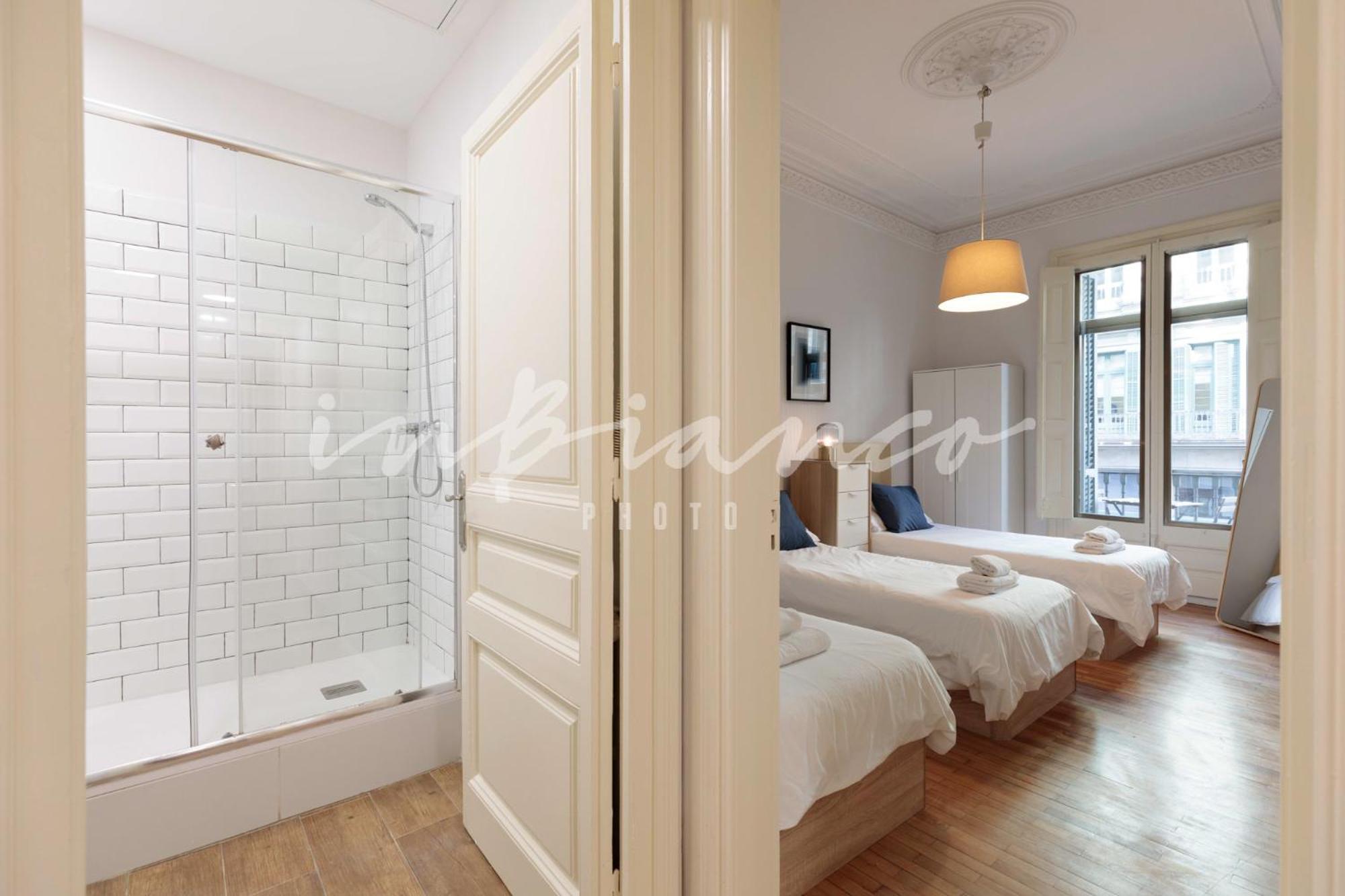 Be Barcelona Plaza Catalunya Apartment Exterior photo