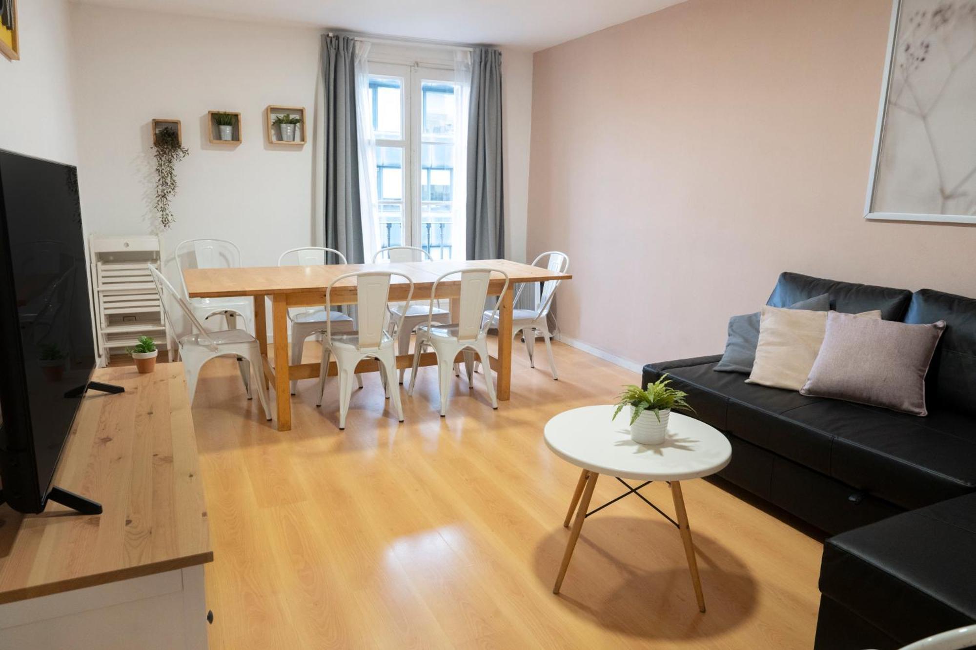 Be Barcelona Plaza Catalunya Apartment Exterior photo