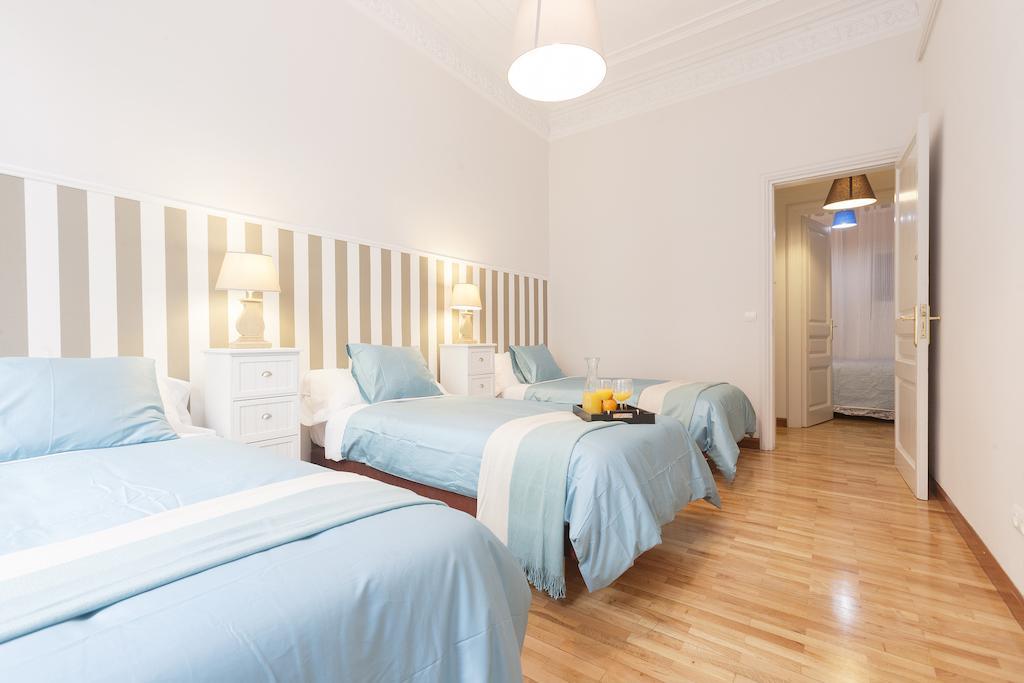Be Barcelona Plaza Catalunya Apartment Exterior photo