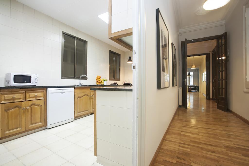 Be Barcelona Plaza Catalunya Apartment Exterior photo